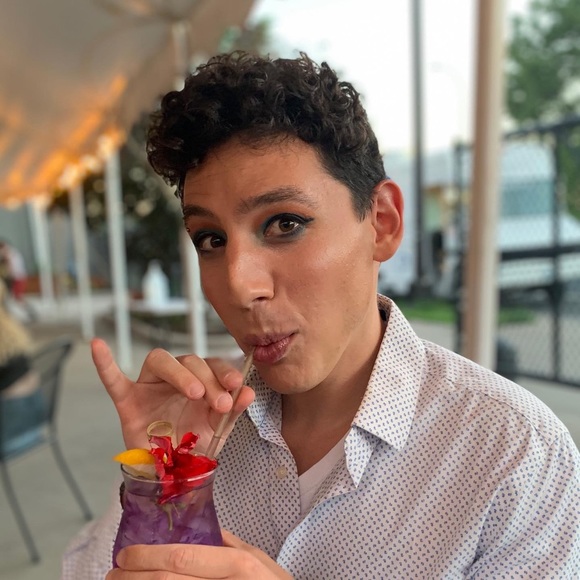 Meet your Posher, Daniel - Picture 1 of 1